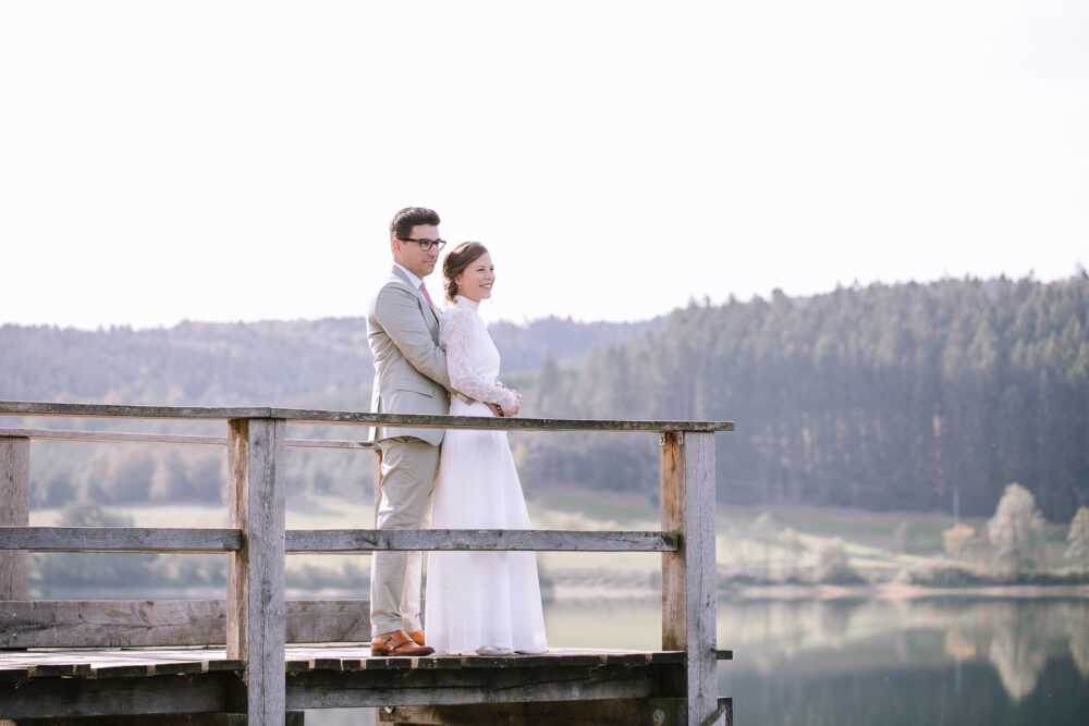 Hochzeitsfotograf Sauerland Meinerzhagen Hochzeit anzug mint brautpaarshooting meinerzhagen miriam folak lennestadt hochzeitsbahnhof ambientetrauung standesamt 111