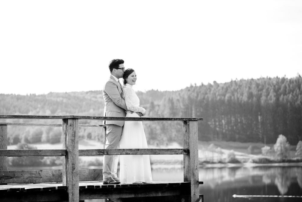 Hochzeitsfotograf Sauerland Meinerzhagen Hochzeit anzug mint brautpaarshooting meinerzhagen miriam folak lennestadt hochzeitsbahnhof ambientetrauung standesamt 113
