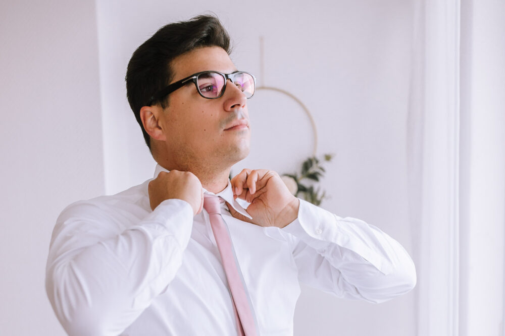 Hochzeitsfotograf Sauerland Meinerzhagen Hochzeit anzug mint brautpaarshooting meinerzhagen miriam folak lennestadt hochzeitsbahnhof ambientetrauung standesamt 15
