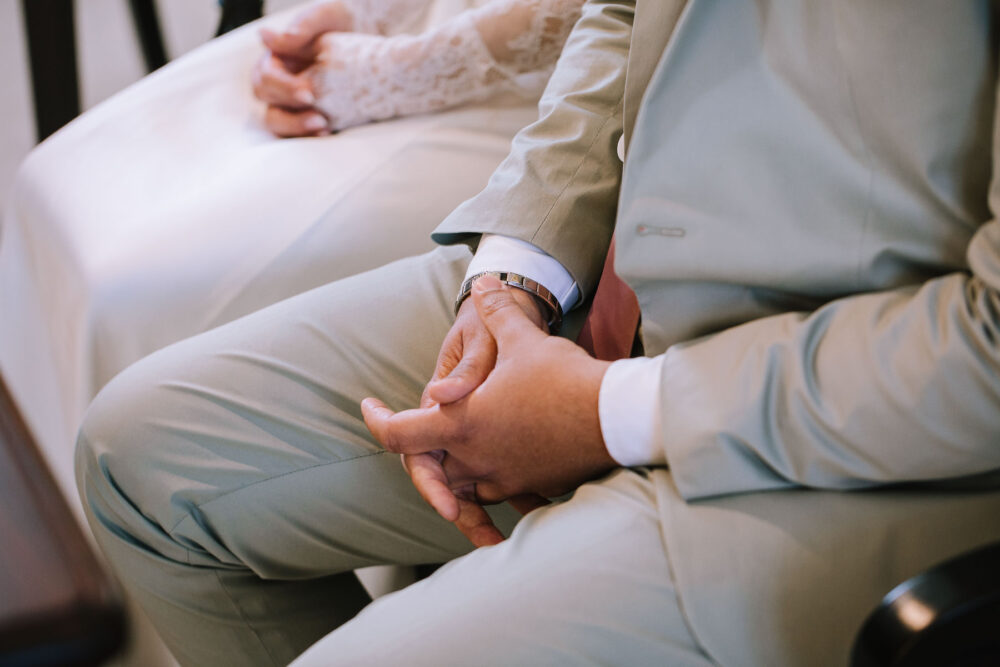 Hochzeitsfotograf Sauerland Meinerzhagen Hochzeit anzug mint brautpaarshooting meinerzhagen miriam folak lennestadt hochzeitsbahnhof ambientetrauung standesamt 163