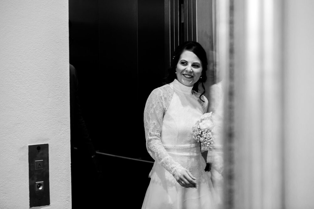 Hochzeitsfotograf Sauerland Meinerzhagen Hochzeit anzug mint brautpaarshooting meinerzhagen miriam folak lennestadt hochzeitsbahnhof ambientetrauung standesamt 201