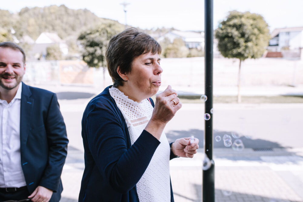 Hochzeitsfotograf Sauerland Meinerzhagen Hochzeit anzug mint brautpaarshooting meinerzhagen miriam folak lennestadt hochzeitsbahnhof ambientetrauung standesamt 215