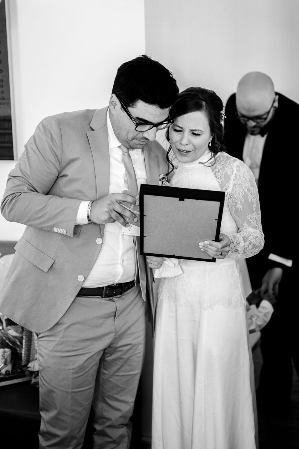 Hochzeitsfotograf Sauerland Meinerzhagen Hochzeit anzug mint brautpaarshooting meinerzhagen miriam folak lennestadt hochzeitsbahnhof ambientetrauung standesamt 238