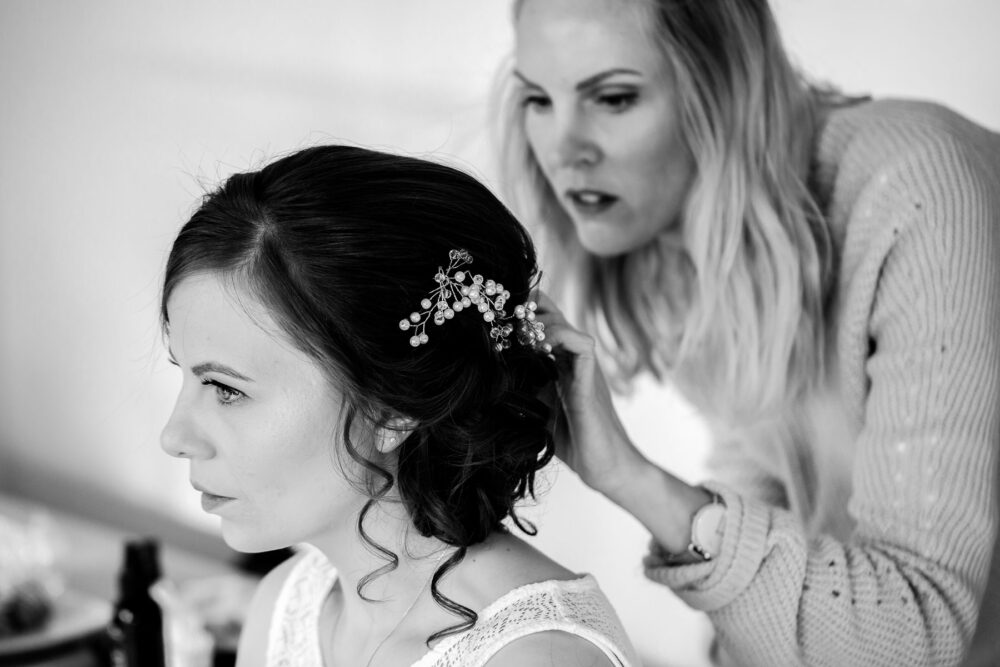 Hochzeitsfotograf Sauerland Meinerzhagen Hochzeit anzug mint brautpaarshooting meinerzhagen miriam folak lennestadt hochzeitsbahnhof ambientetrauung standesamt 52