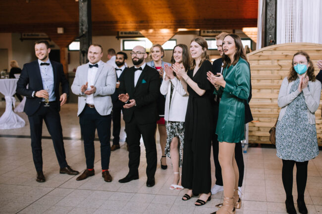 Hochzeitsfotografin marsberg bredelar hochsauerland hochzeitsfotograf sauerland meinerzhagen ruhrgebiet wilde wiese 167