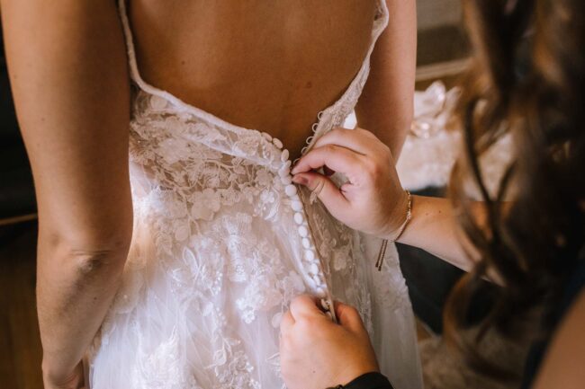 Hochzeitsfotografin sauerland sportalm gipfelglueck luedenscheid hochzeitsfotograf ruhrgebiet heiraten in den bergen gaudistuben jesus christus kirche meinerzhagen 149