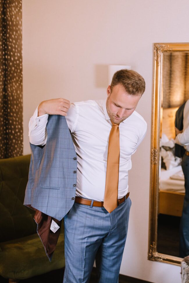 Hochzeitsfotografin sauerland sportalm gipfelglueck luedenscheid hochzeitsfotograf ruhrgebiet heiraten in den bergen gaudistuben jesus christus kirche meinerzhagen 95