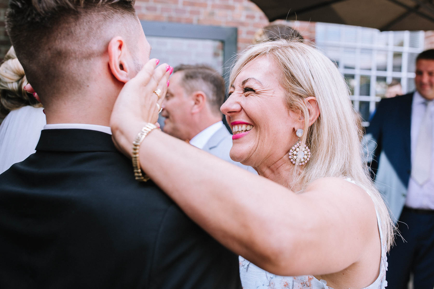 Hochzetsfotografin sauerland st.petrus canisius dortmund polnische hochzeit lokschuppen bottrop tetraeder hochzeitsfotograf ruhrgebiet 484