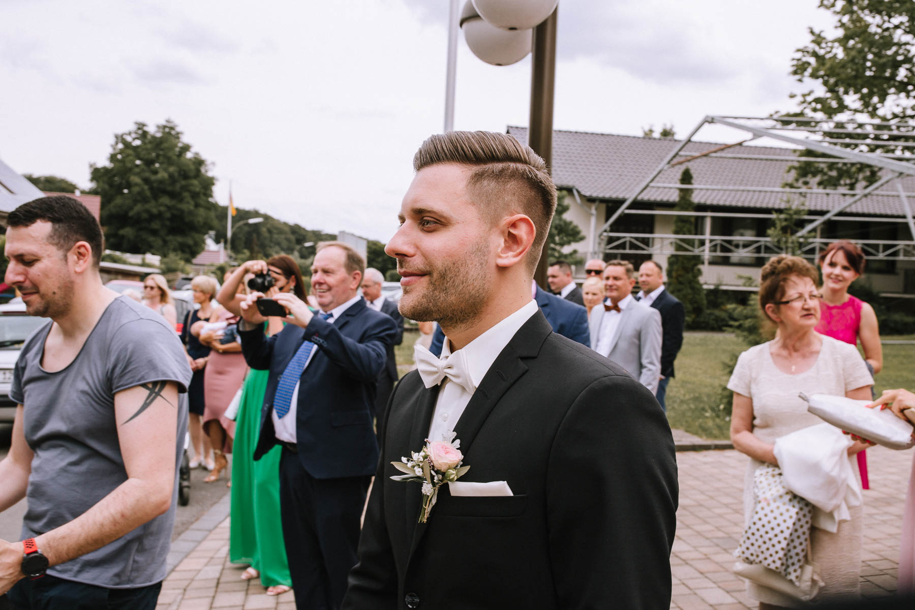 Hochzetsfotografin sauerland st.petrus canisius dortmund polnische hochzeit lokschuppen bottrop tetraeder hochzeitsfotograf ruhrgebiet 50