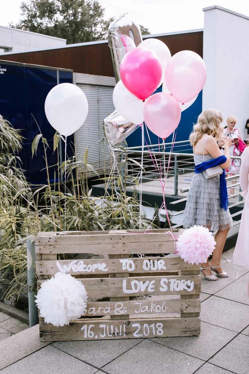 Hochzetsfotografin sauerland st.petrus canisius dortmund polnische hochzeit lokschuppen bottrop tetraeder hochzeitsfotograf ruhrgebiet 534
