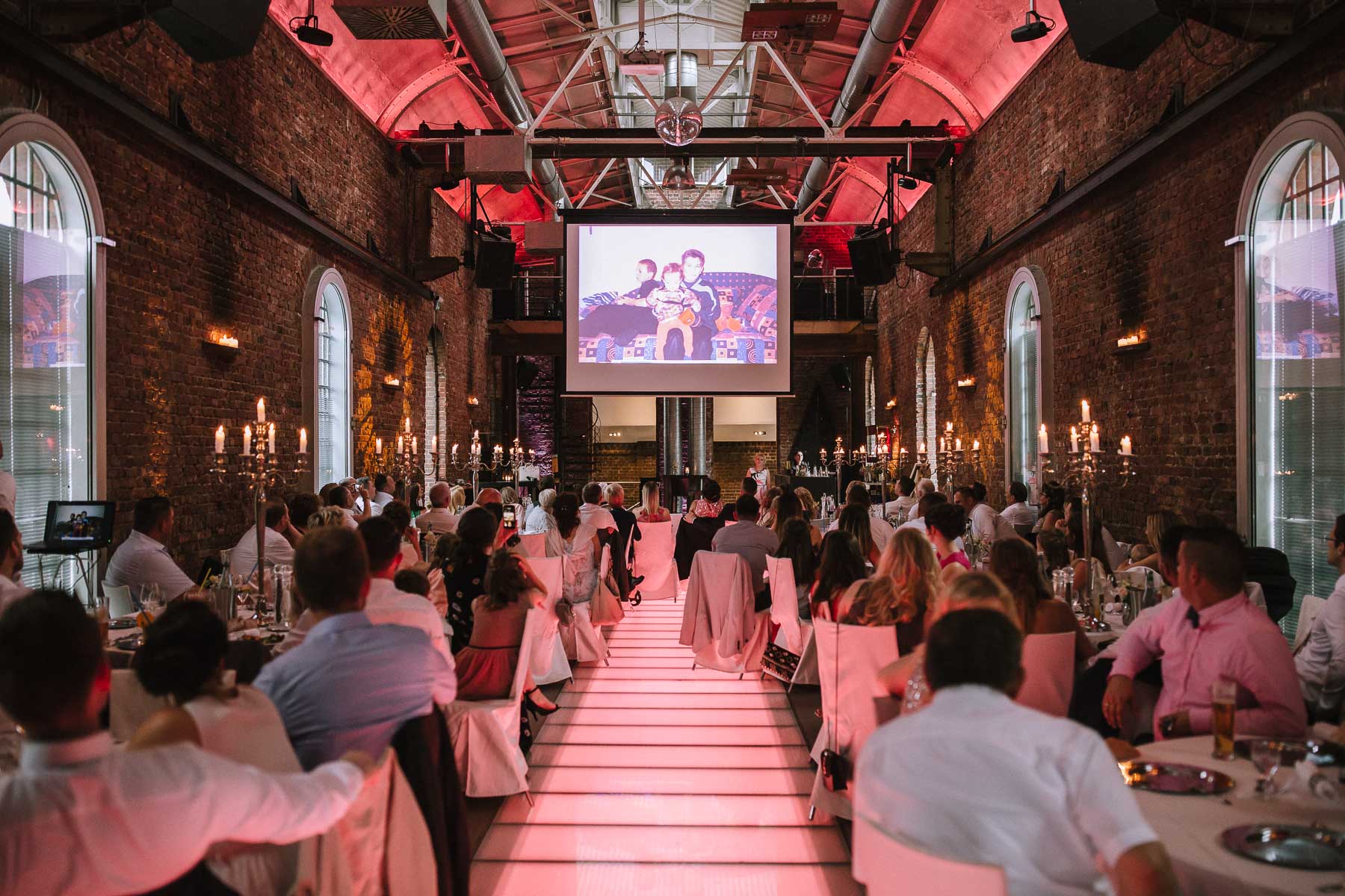 Hochzetsfotografin sauerland st.petrus canisius dortmund polnische hochzeit lokschuppen bottrop tetraeder hochzeitsfotograf ruhrgebiet 720