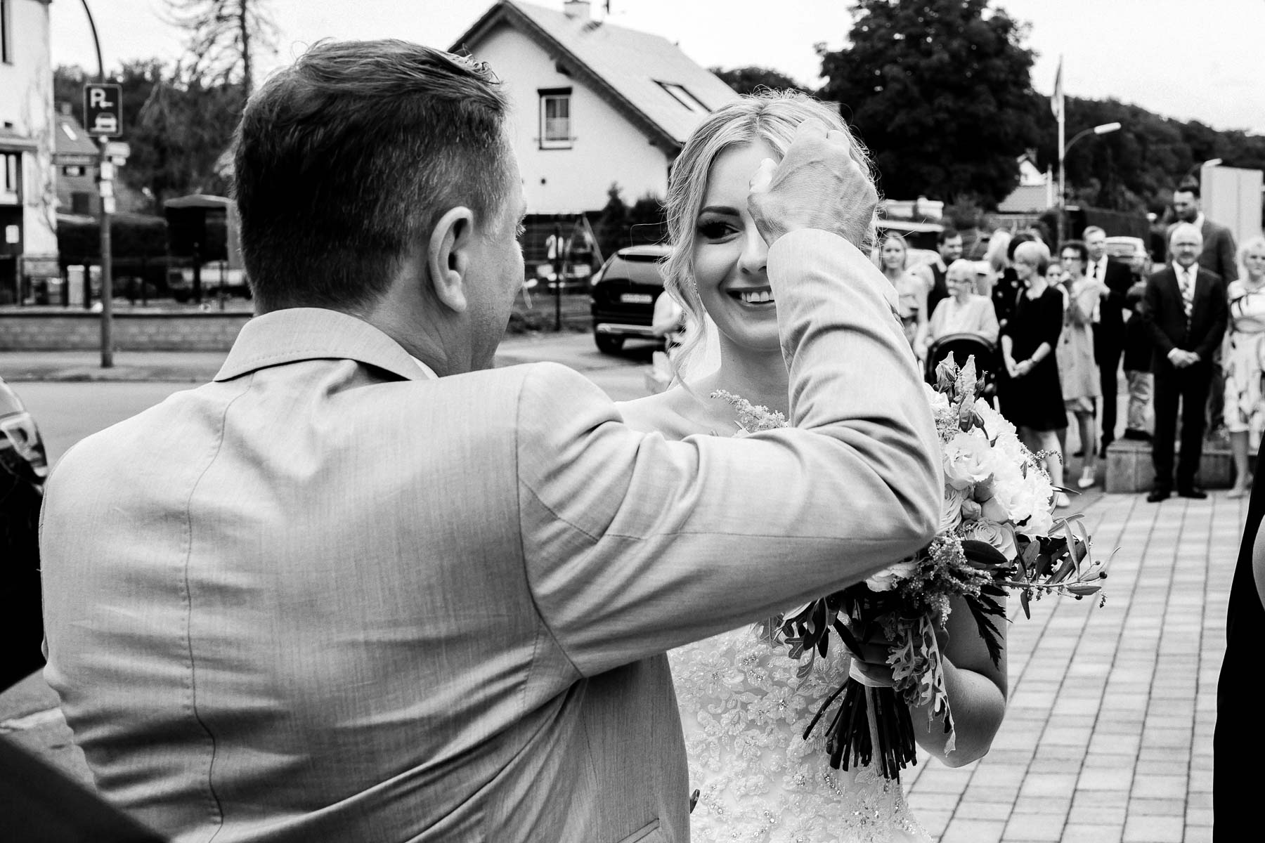 Hochzetsfotografin sauerland st.petrus canisius dortmund polnische hochzeit lokschuppen bottrop tetraeder hochzeitsfotograf ruhrgebiet 89