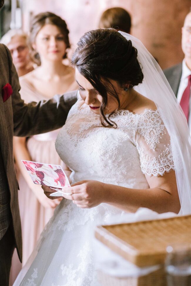historische brennerei roensahl kochbar kierspe hochzeitsfotograf sauerland hochzeitsfotografin koeln bergische hochzeitslocation nrw kochanowa boutanique marburg 71