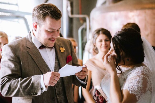 historische brennerei roensahl kochbar kierspe hochzeitsfotograf sauerland hochzeitsfotografin koeln bergische hochzeitslocation nrw kochanowa boutanique marburg 76