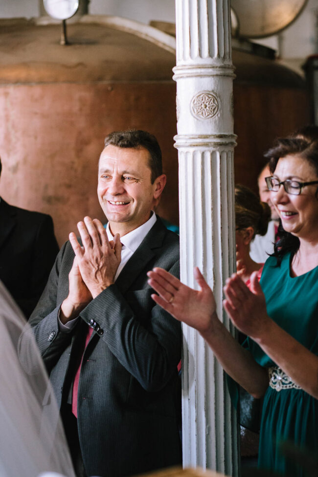 historische brennerei roensahl kochbar kierspe hochzeitsfotograf sauerland hochzeitsfotografin koeln bergische hochzeitslocation nrw kochanowa boutanique marburg 82