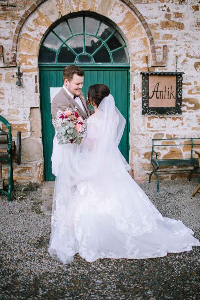 historische brennerei roensahl kochbar kierspe hochzeitsfotograf sauerland hochzeitsfotografin koeln bergische hochzeitslocation nrw kochanowa boutanique marburg 95