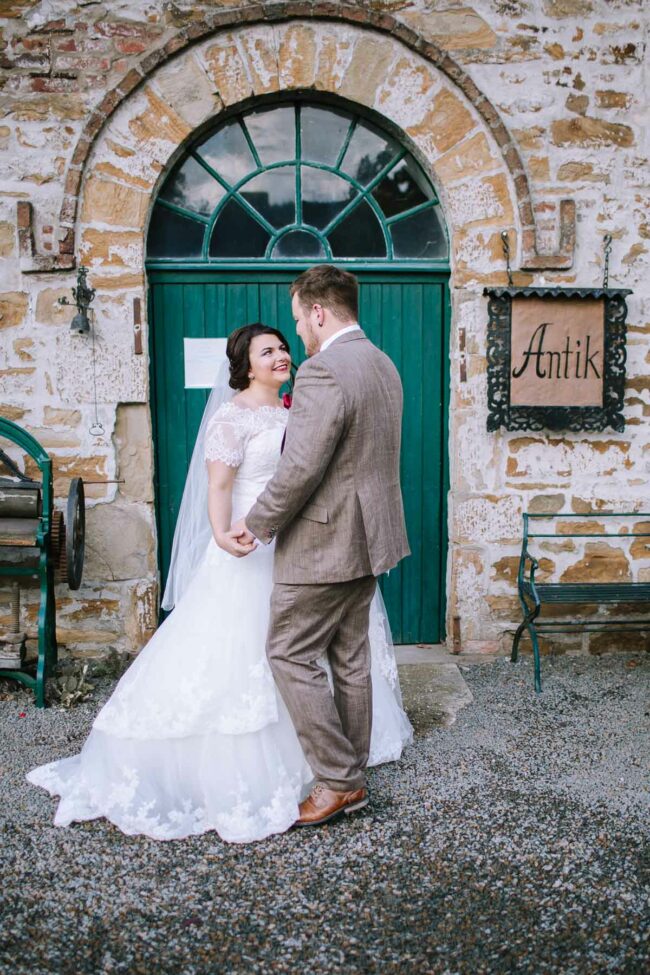 historische brennerei roensahl kochbar kierspe hochzeitsfotograf sauerland hochzeitsfotografin koeln bergische hochzeitslocation nrw kochanowa boutanique marburg 98