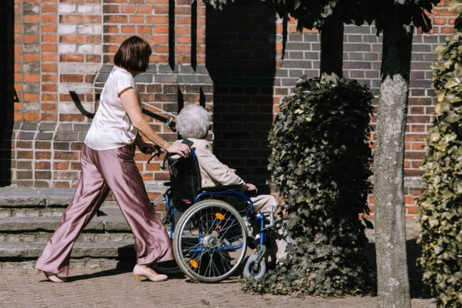 Hochzeitsfotografin sauerland hochzeitsfotograf nrw geldern duisburg ruhrgebiet miriam folak essenberg hochheide kirche schloss walbeck hochzeitslocation nrw (12)