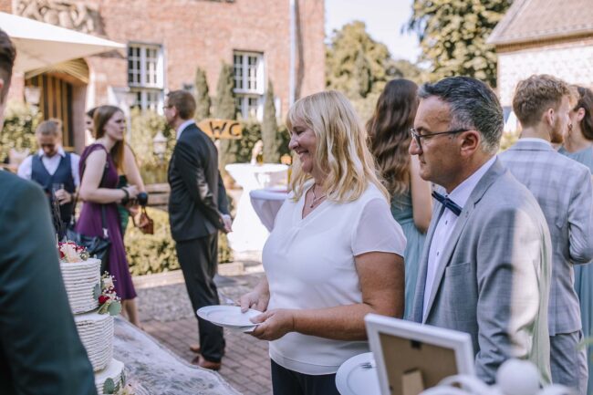 Hochzeitsfotografin sauerland hochzeitsfotograf nrw geldern duisburg ruhrgebiet miriam folak essenberg hochheide kirche schloss walbeck hochzeitslocation nrw (523)