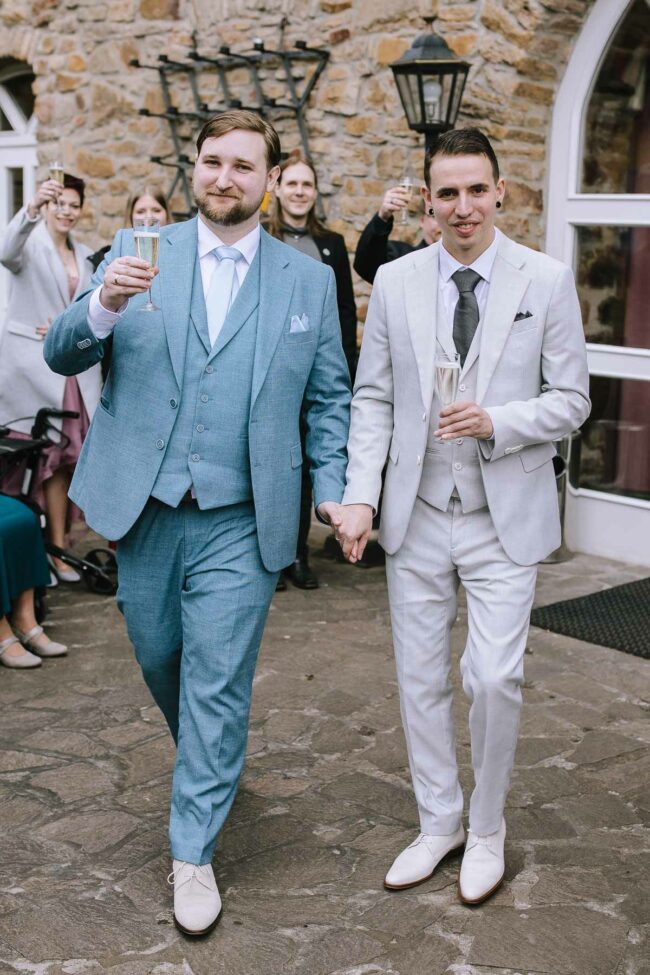 Rittergut Haus Laer Bochum Hochzeit Hochzeitsfotografin sauerland hochzeitsfotograf ruhrgebiet witten freie trauung lgbtq wedding hochzeitslocation nrw schwules paar ( (368)