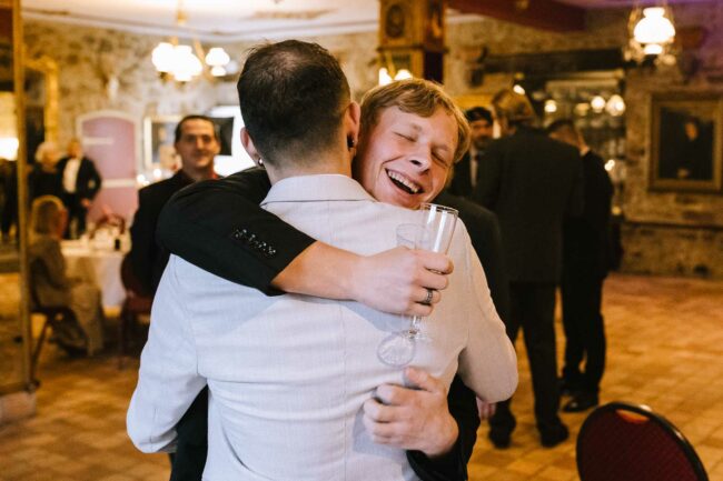 Rittergut Haus Laer Bochum Hochzeit Hochzeitsfotografin sauerland hochzeitsfotograf ruhrgebiet witten freie trauung lgbtq wedding hochzeitslocation nrw schwules paar ( (456)