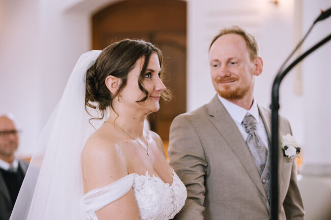 hochzeitsfotografin sauerland hückeswagen pauluskirche bergisches land hochzeitsmesse gummerbach meinerzhagen attendorn rheinland hochzeitslocation nrw (212)