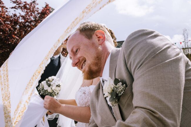 hochzeitsfotografin sauerland hückeswagen pauluskirche bergisches land hochzeitsmesse gummerbach meinerzhagen attendorn rheinland hochzeitslocation nrw (305)