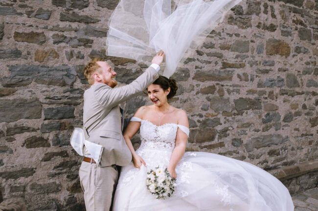 hochzeitsfotografin sauerland hückeswagen pauluskirche bergisches land hochzeitsmesse gummerbach meinerzhagen attendorn rheinland hochzeitslocation nrw (317)