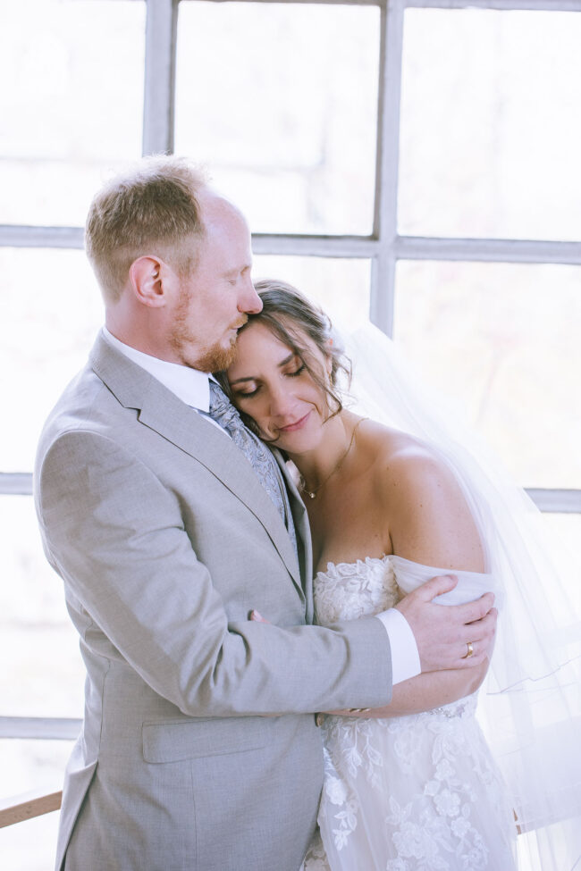 hochzeitsfotografin sauerland hückeswagen pauluskirche bergisches land hochzeitsmesse gummerbach meinerzhagen attendorn rheinland hochzeitslocation nrw (353)