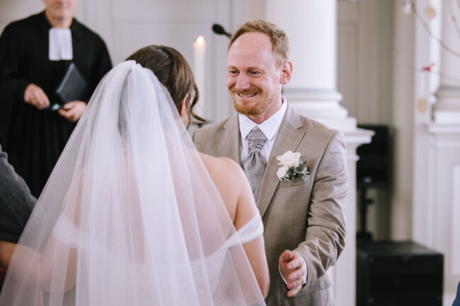 hochzeitsfotografin sauerland hückeswagen pauluskirche bergisches land hochzeitsmesse gummerbach meinerzhagen attendorn rheinland hochzeitslocation nrw (78)