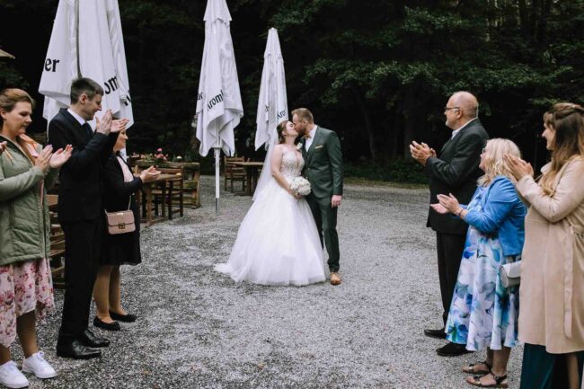 Jagdhaus im kuehl hochzeit hochzeitsfotografin iserlohn sauerland hochzeitsfotograf ruhrgebiet maerkischer kreis hochzeitslocation nrw (172)