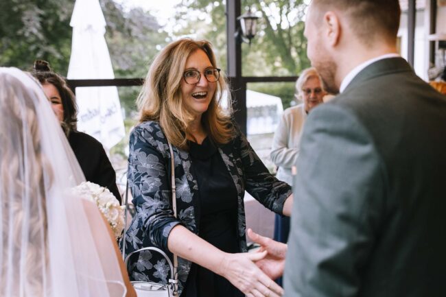 Jagdhaus im kuehl hochzeit hochzeitsfotografin iserlohn sauerland hochzeitsfotograf ruhrgebiet maerkischer kreis hochzeitslocation nrw (209)