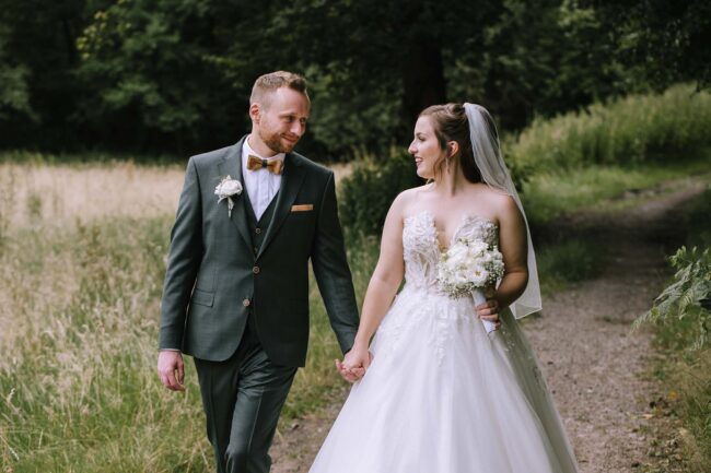 Jagdhaus im kuehl hochzeit hochzeitsfotografin iserlohn sauerland hochzeitsfotograf ruhrgebiet maerkischer kreis hochzeitslocation nrw (70)