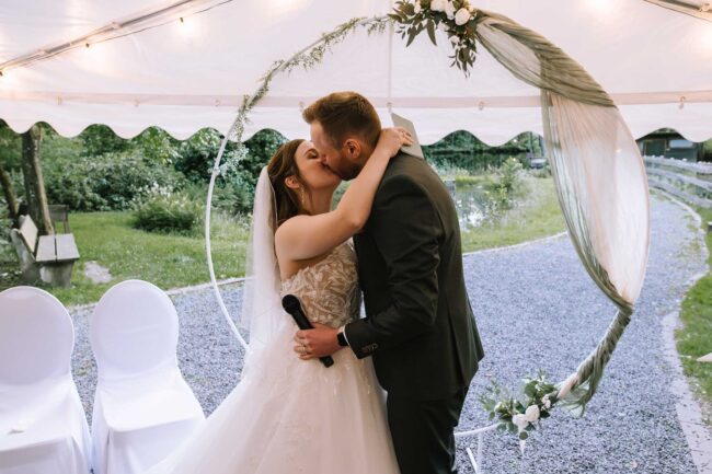 Jagdhaus im kuehl hochzeit hochzeitsfotografin iserlohn sauerland hochzeitsfotograf ruhrgebiet maerkischer kreis hochzeitslocation nrw (748)