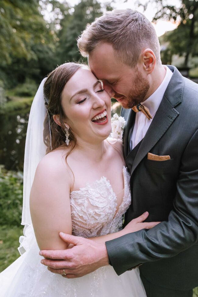 Jagdhaus im kuehl hochzeit hochzeitsfotografin iserlohn sauerland hochzeitsfotograf ruhrgebiet maerkischer kreis hochzeitslocation nrw (843)