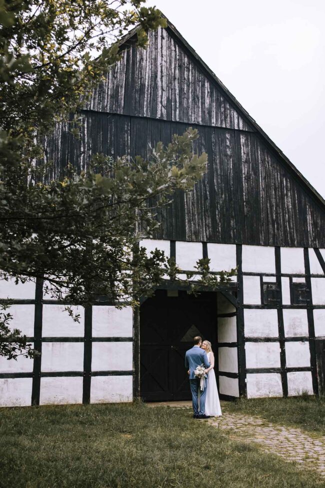 haus kemnade standesamt hochzeitsfotograf ruhrgebiet hochzeitsfotografin sauerland miriam folak hochzeitslocation nrw haus herbede meinerzhagen nrw brautpaarshooting (231)