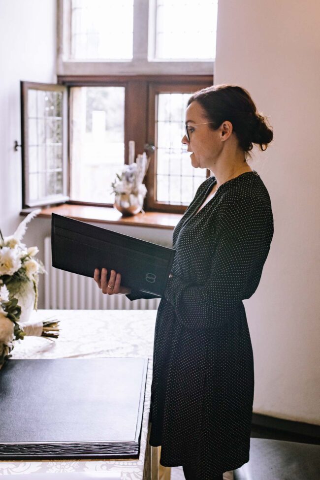 haus kemnade standesamt hochzeitsfotograf ruhrgebiet hochzeitsfotografin sauerland miriam folak hochzeitslocation nrw haus herbede meinerzhagen nrw brautpaarshooting (287)