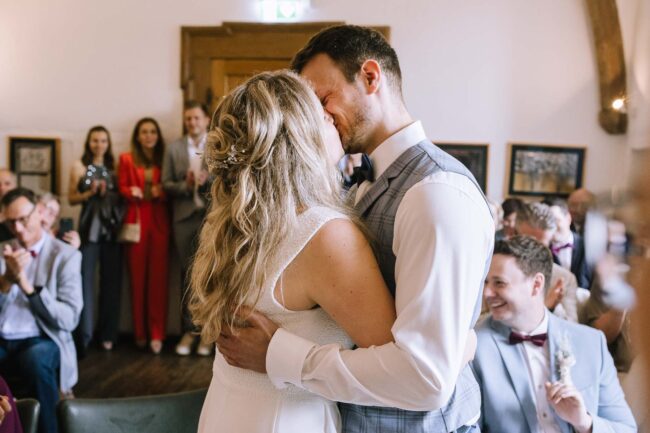 haus kemnade standesamt hochzeitsfotograf ruhrgebiet hochzeitsfotografin sauerland miriam folak hochzeitslocation nrw haus herbede meinerzhagen nrw brautpaarshooting (302)