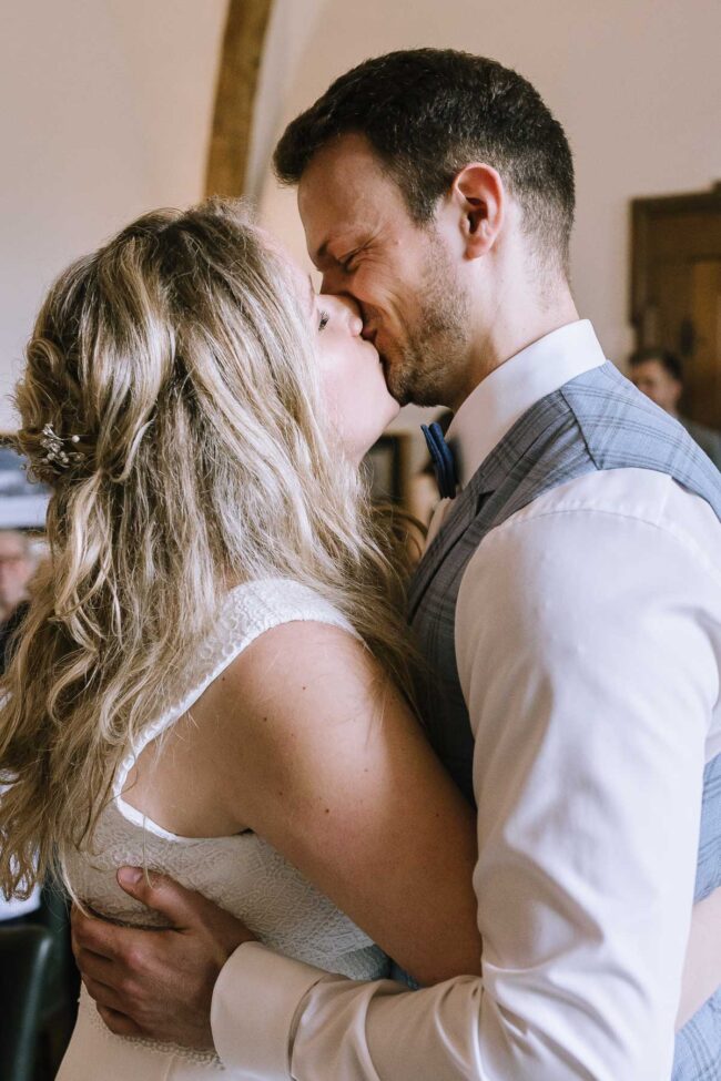 haus kemnade standesamt hochzeitsfotograf ruhrgebiet hochzeitsfotografin sauerland miriam folak hochzeitslocation nrw haus herbede meinerzhagen nrw brautpaarshooting (315)