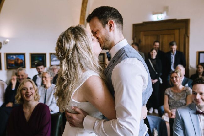 haus kemnade standesamt hochzeitsfotograf ruhrgebiet hochzeitsfotografin sauerland miriam folak hochzeitslocation nrw haus herbede meinerzhagen nrw brautpaarshooting (316)