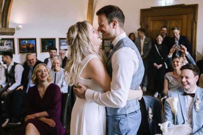 haus kemnade standesamt hochzeitsfotograf ruhrgebiet hochzeitsfotografin sauerland miriam folak hochzeitslocation nrw haus herbede meinerzhagen nrw brautpaarshooting (317)