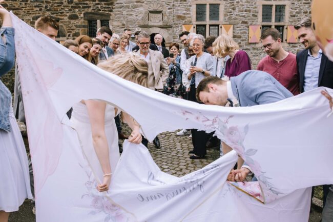 haus kemnade standesamt hochzeitsfotograf ruhrgebiet hochzeitsfotografin sauerland miriam folak hochzeitslocation nrw haus herbede meinerzhagen nrw brautpaarshooting (378)