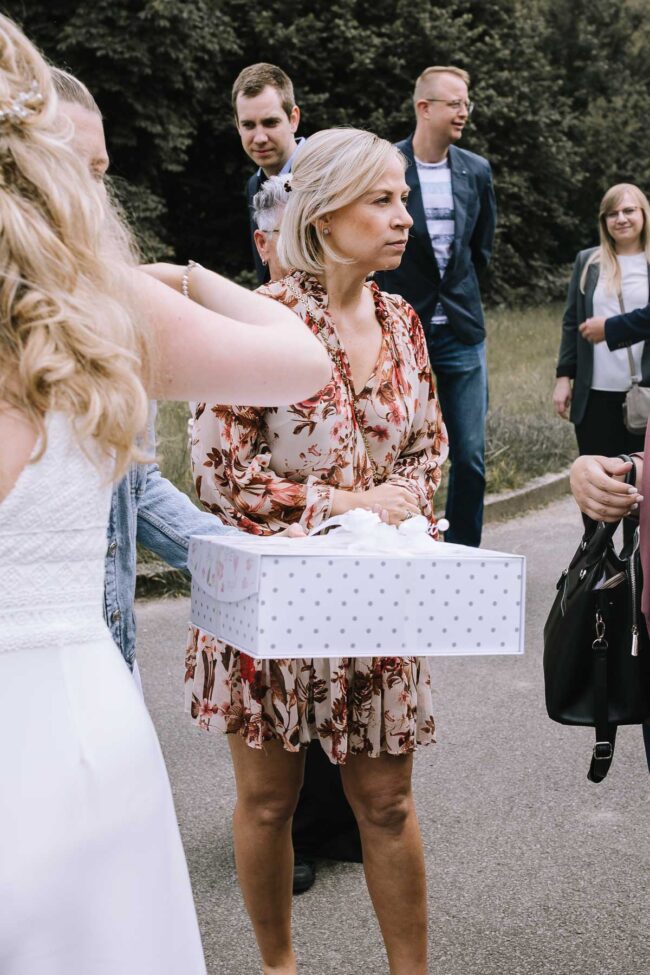 haus kemnade standesamt hochzeitsfotograf ruhrgebiet hochzeitsfotografin sauerland miriam folak hochzeitslocation nrw haus herbede meinerzhagen nrw brautpaarshooting (415)