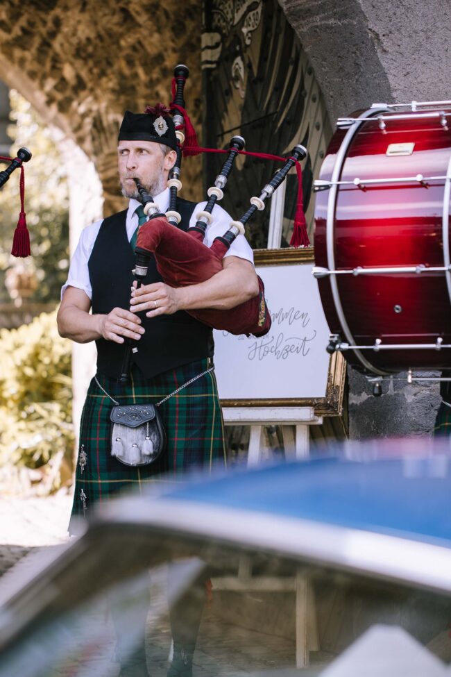 villa bubenzer freudenberg hochzeit schloss friedewald hochzeitsfotografin sauerland westerwald ambientetrauung schlosshochzeit hochzeitsfotograf ruhrgebiet (436)