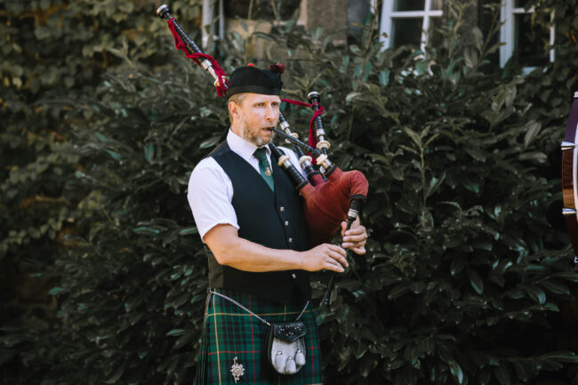 villa bubenzer freudenberg hochzeit schloss friedewald hochzeitsfotografin sauerland westerwald ambientetrauung schlosshochzeit hochzeitsfotograf ruhrgebiet (603)