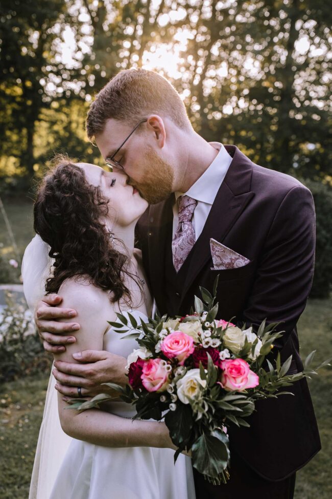 villa bubenzer freudenberg hochzeit schloss friedewald hochzeitsfotografin sauerland westerwald ambientetrauung schlosshochzeit hochzeitsfotograf ruhrgebiet (750)