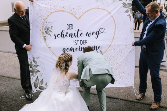 steinbergs wildewiese freie trauung hochzeitsfotografin sauerland skihuette hofolpe kirche st antonius hochzeitslocation nrw ruhrgebiet gut ahe friggen (523)