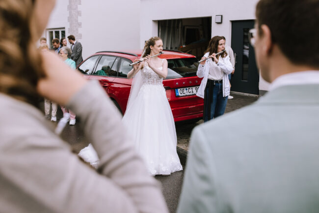 steinbergs wildewiese freie trauung hochzeitsfotografin sauerland skihuette hofolpe kirche st antonius hochzeitslocation nrw ruhrgebiet gut ahe friggen (578)