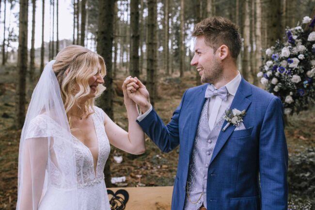 gut ahe friggen hochzeit hochzeitslocation nrw waldhochzeit hochzeitsfotografin sauerland lennestadt ruhrgebiet olpe hochzeitsfotos (603)