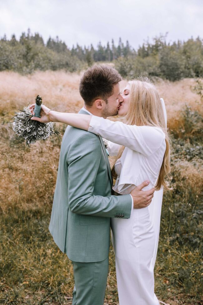 gut ahe friggen kirchhundem hochzeitsfotografin sauerland hochzeitslocation nrw wildewiese lennestadt hochzeitsfotos miriam folak hochzeits wg hochzeitsmesse (52)